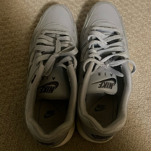 Grey Nike Air Max. Worn once or twice. Great condition. - Picture 1 of 4